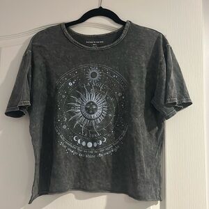 gray sun and moon cropped shirt